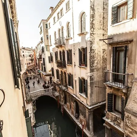 Ca' Delle Acque Deluxe R&r * Venecia