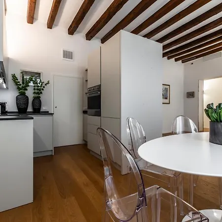 Daire Ca' Delle Acque Deluxe R&r *