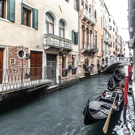 Ca' Delle Acque Deluxe R&r * Venedig